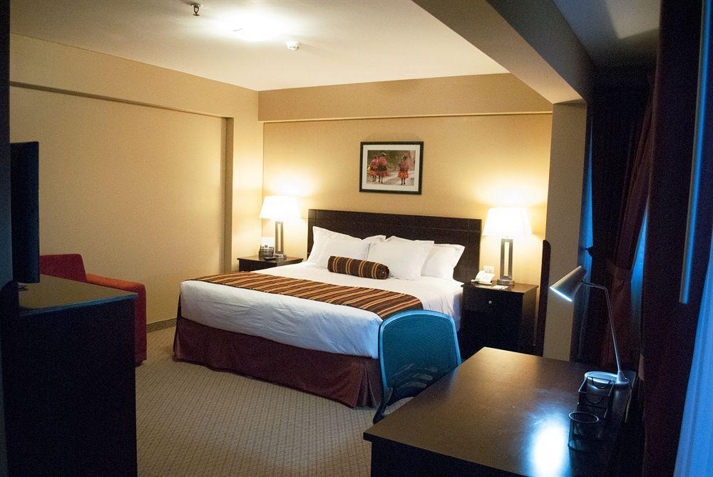 Hotel Wyndham Cusco Saqsayhuaman Esterno foto
